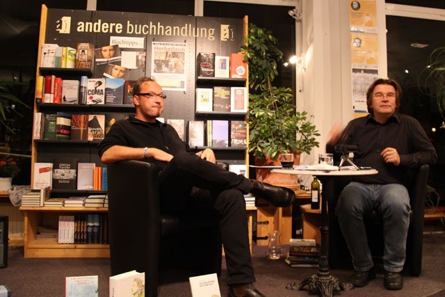 „Herbstlaub“ in der „anderen Buchhandlung“