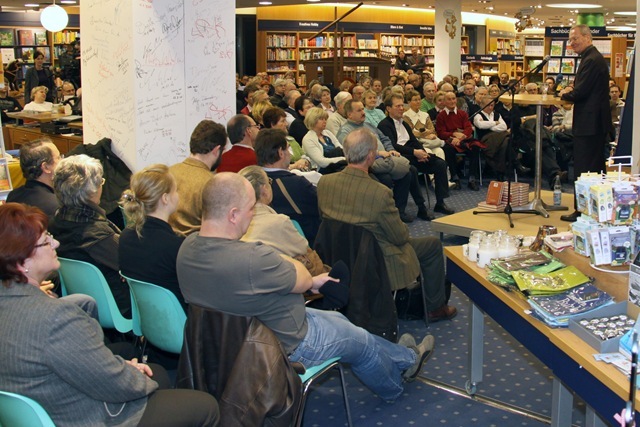 Lesung bei Thalia Rostock: Hans-Olaf Henkel