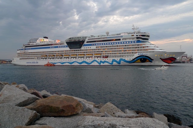 Kreuzfahrtsaison 2010 in Rostock-Warnemünde