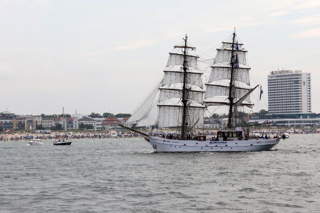 „Aphrodite” bei der Hanse Sail Regatta 2010