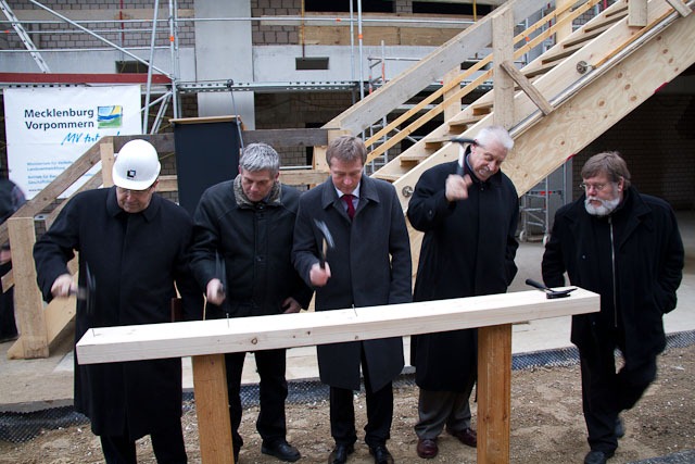 Richtfest für das neue Hörsaalgebäude auf dem Campus Ulmenstraße