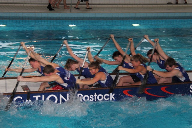Drachenboot Indoor Cup in der Neptunschwimmhalle Drachenboot Indoor Cup in der Neptunschwimmhalle
