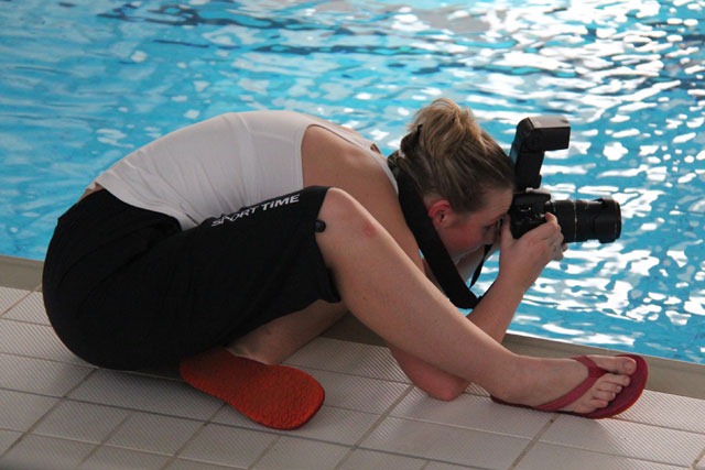 Fotografin beim Drachenboot Indoor Cup in der Neptunschwimmhalle Fotografin beim Drachenboot Indoor Cup in der Neptunschwimmhalle