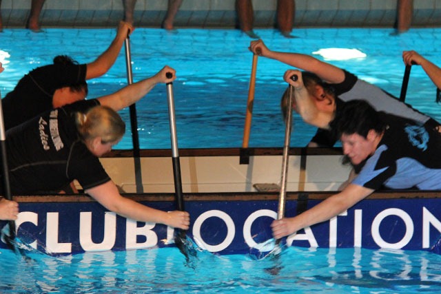 Ladies beim Drachenboot Indoor Cup in der Neptunschwimmhalle Ladies beim Drachenboot Indoor Cup in der Neptunschwimmhalle