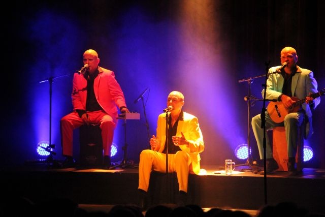 „Ganz Schön Feist“ im Theater im Stadthafen