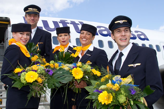Crew der LH 220 in Rostock Laage