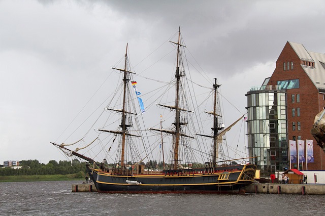 Bounty entert die Hanse Sail Rostock 2011