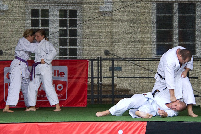 Karate beim Sporttag Karate beim Sporttag