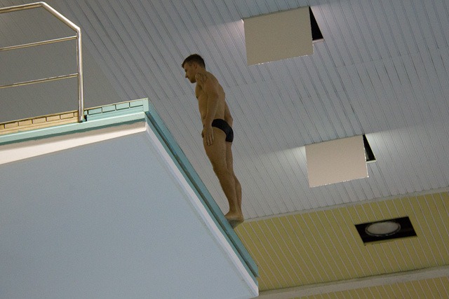 Sascha Klein auf dem Rostocker 10 Meter Turm