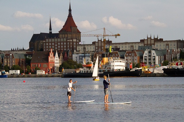 Stehpaddeln im Stadthafen