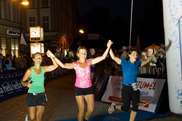 Glücklicher Zieleinlauf Glücklicher Zieleinlauf