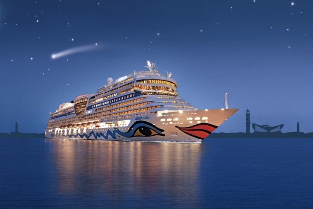 AIDAstella wird am Samstag in Warnemünde getauft