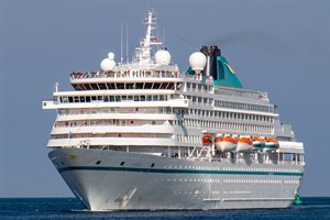 Kreuzfahrtschiff Amera im Kreuzfahrthafen Rostock-Warnemünde