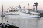 Athena im Kreuzfahrthafen Rostock-Warnemünde