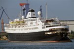Die Azores im Kreuzfahrthafen Warnemünde