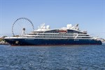Die Le Lapérouse im Kreuzfahrthafen Warnemünde
