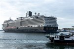 Rotterdam im Kreuzfahrthafen Rostock-Warnemünde