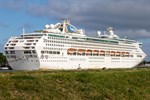 Sea Princess im Kreuzfahrthafen Rostock-Warnemünde
