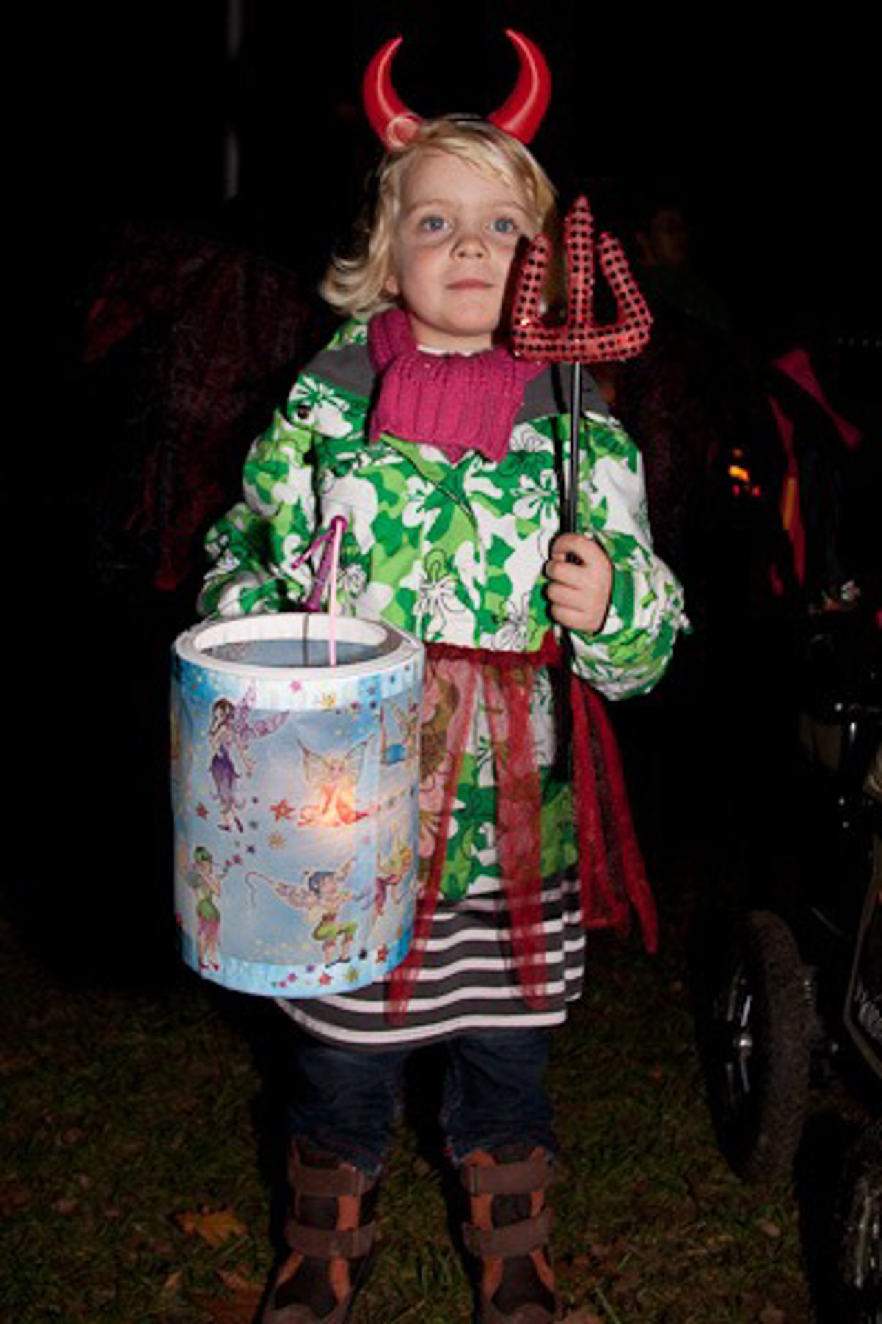 Johanna beim Lampionfest im Rostocker Zoo