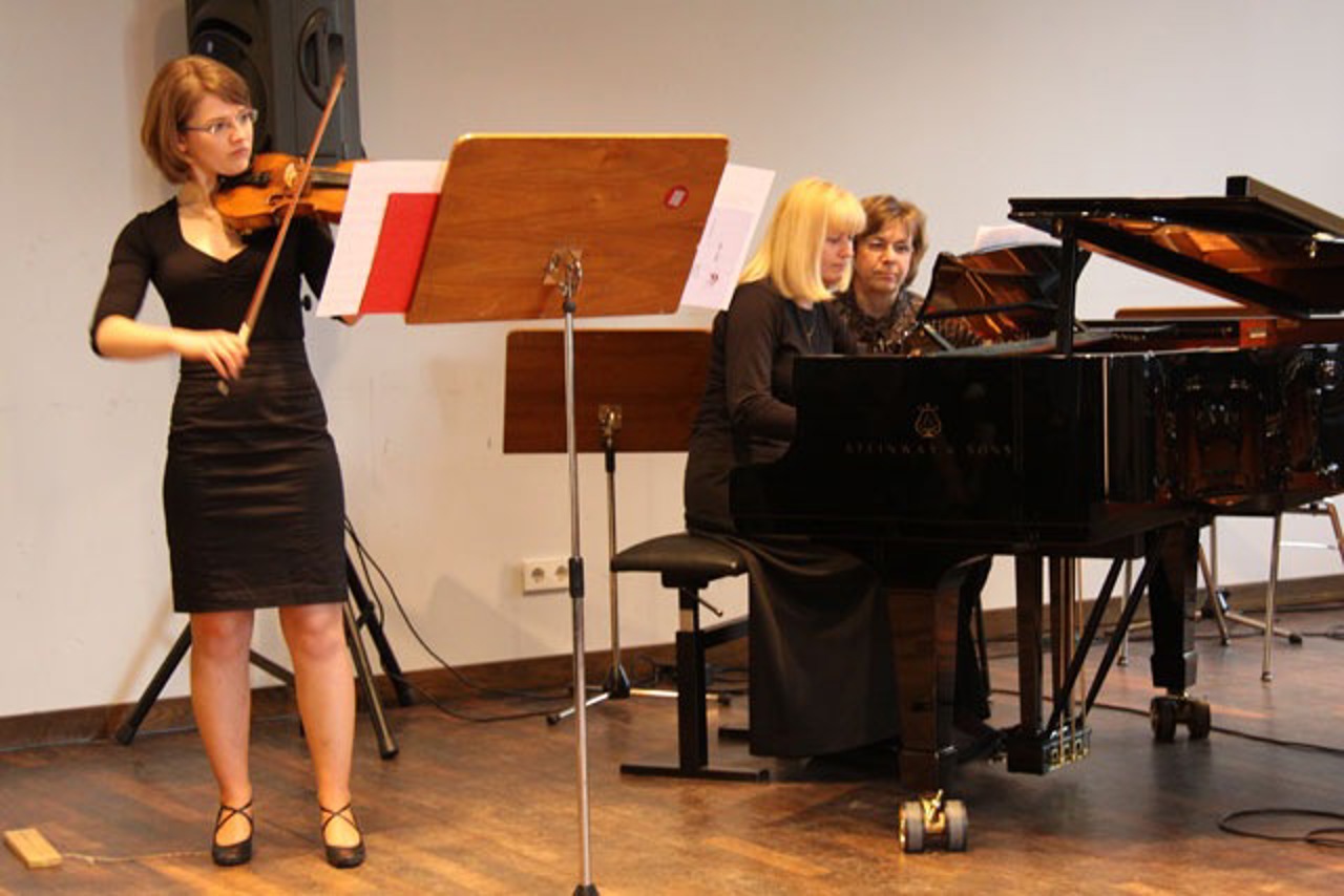 Anne Sophie Biffar und Olga Bille