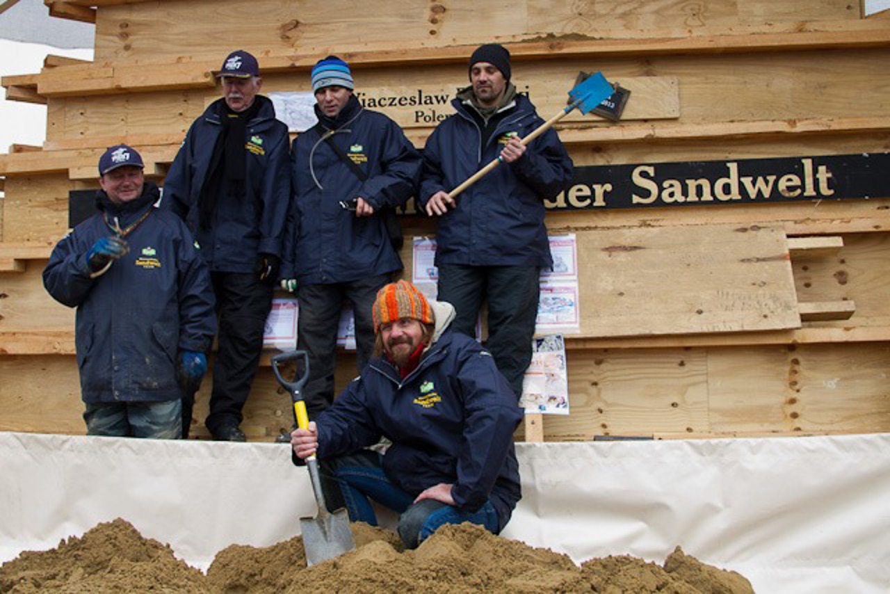 Künstler der Warnnemünder Sandwelt 2013