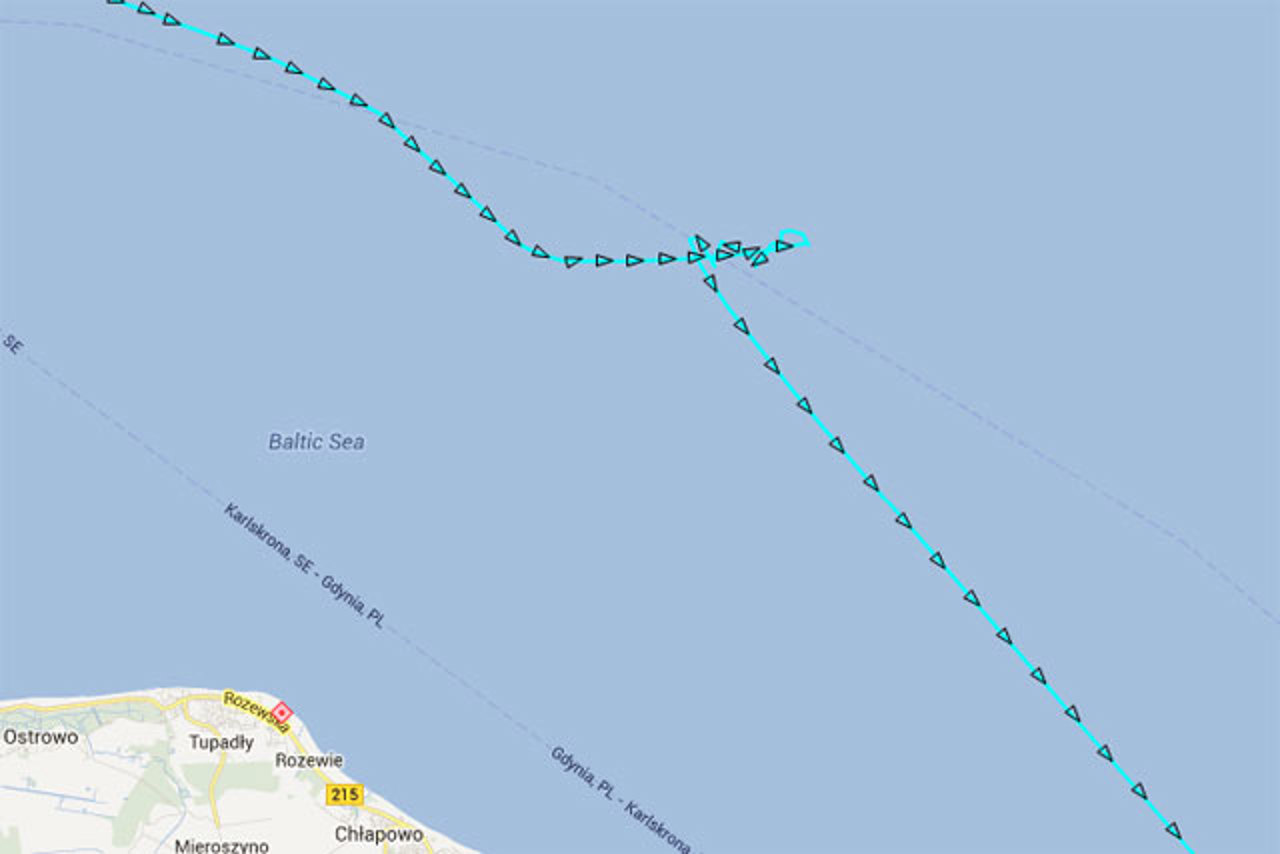 Das Zickzackmanöver des Schleppers Ajaks gestern Abend (Quelle: Marinetraffic.com)