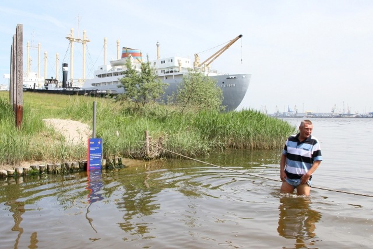 Fluss-Station beim Rostocker Barfußpfad
