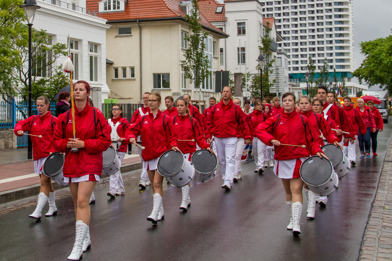 Fanfarenzug beim Niegen Ümgang