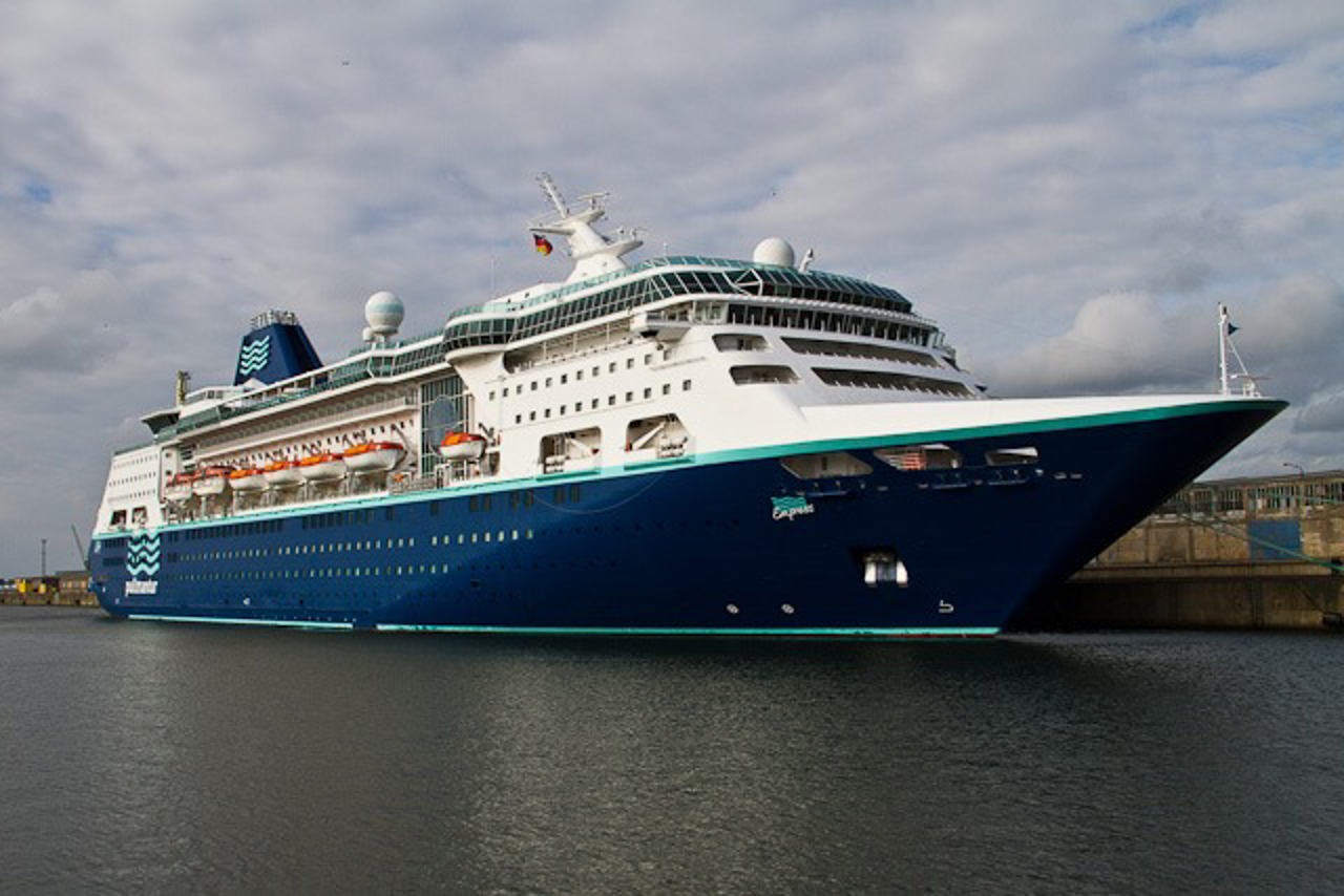 Sicherheit vor Schönheit, dafür hat sich die Reederei Pullmantur kurzfristig entschieden und ließ ihre Empress den Rostocker Überseehafen anlaufen, anstatt in Wismar die Kreuzfahrtsaison 2014 zu eröffnen.