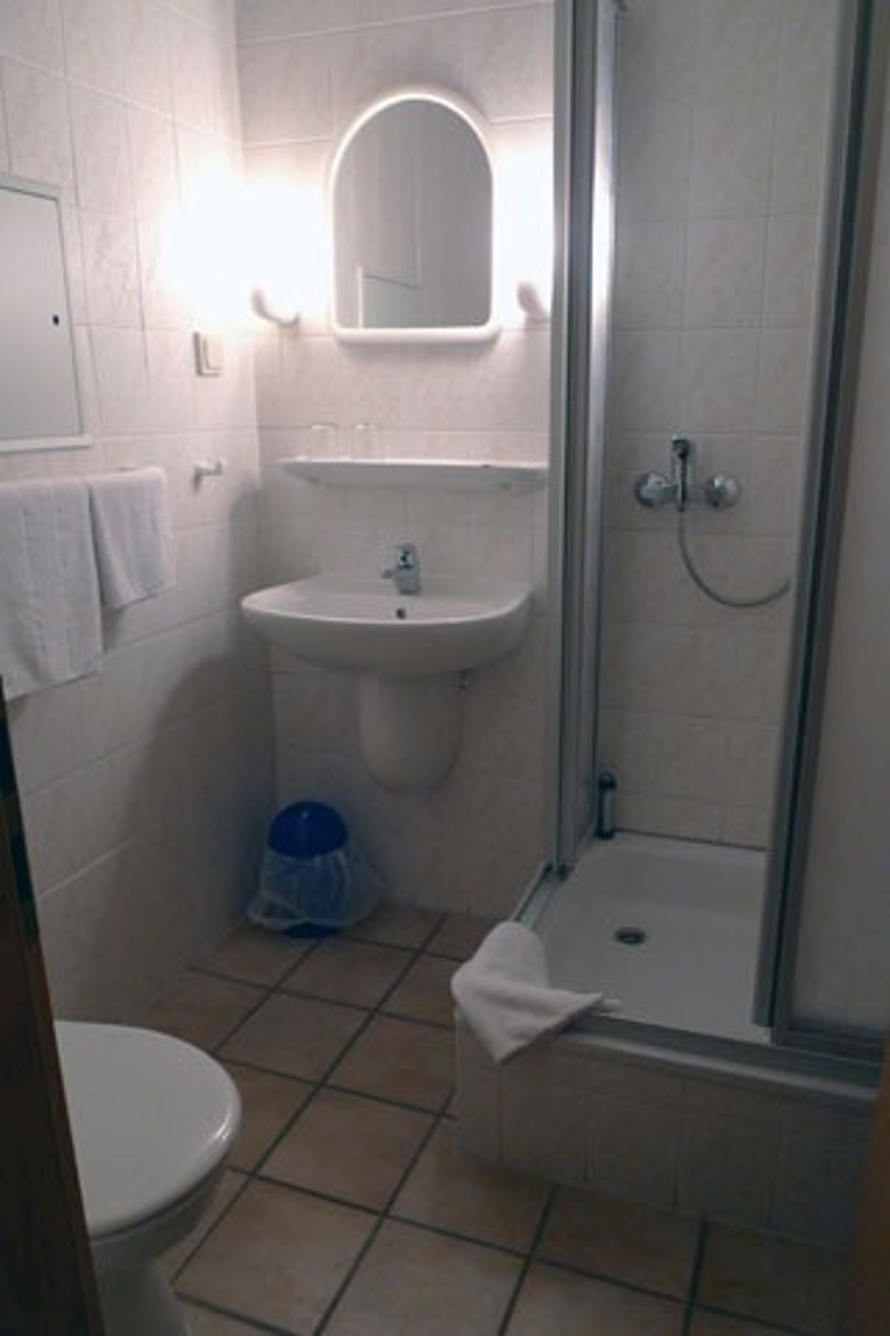 Hotel Stadthalle Rostock, Badezimmer