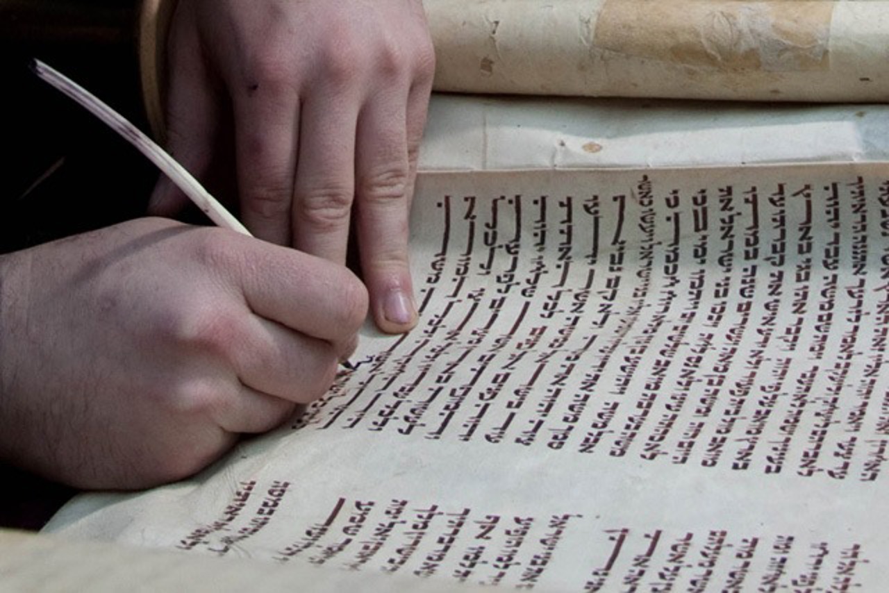 Rostocker Thorarolle - Ergänzung der beiden Buchstaben