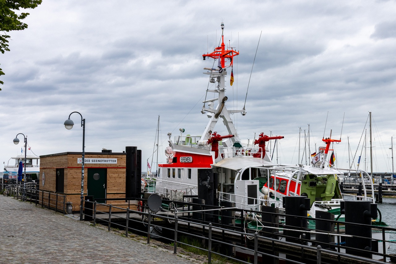 Seenotretter: sanierter Liegeplatz und neues Funktionsgebäude eingeweiht