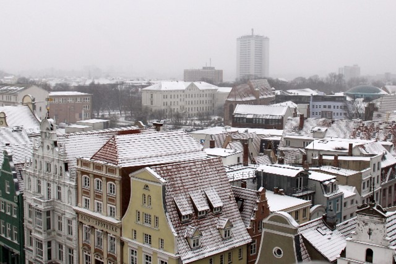 Blick über das winterliche Rostock
