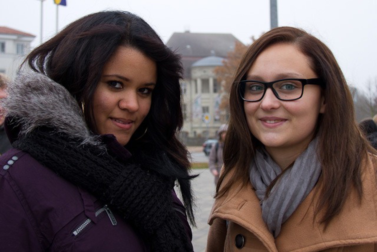 Schülerinnen der Rostocker Borwinschule beim Bildungsstreik 2011