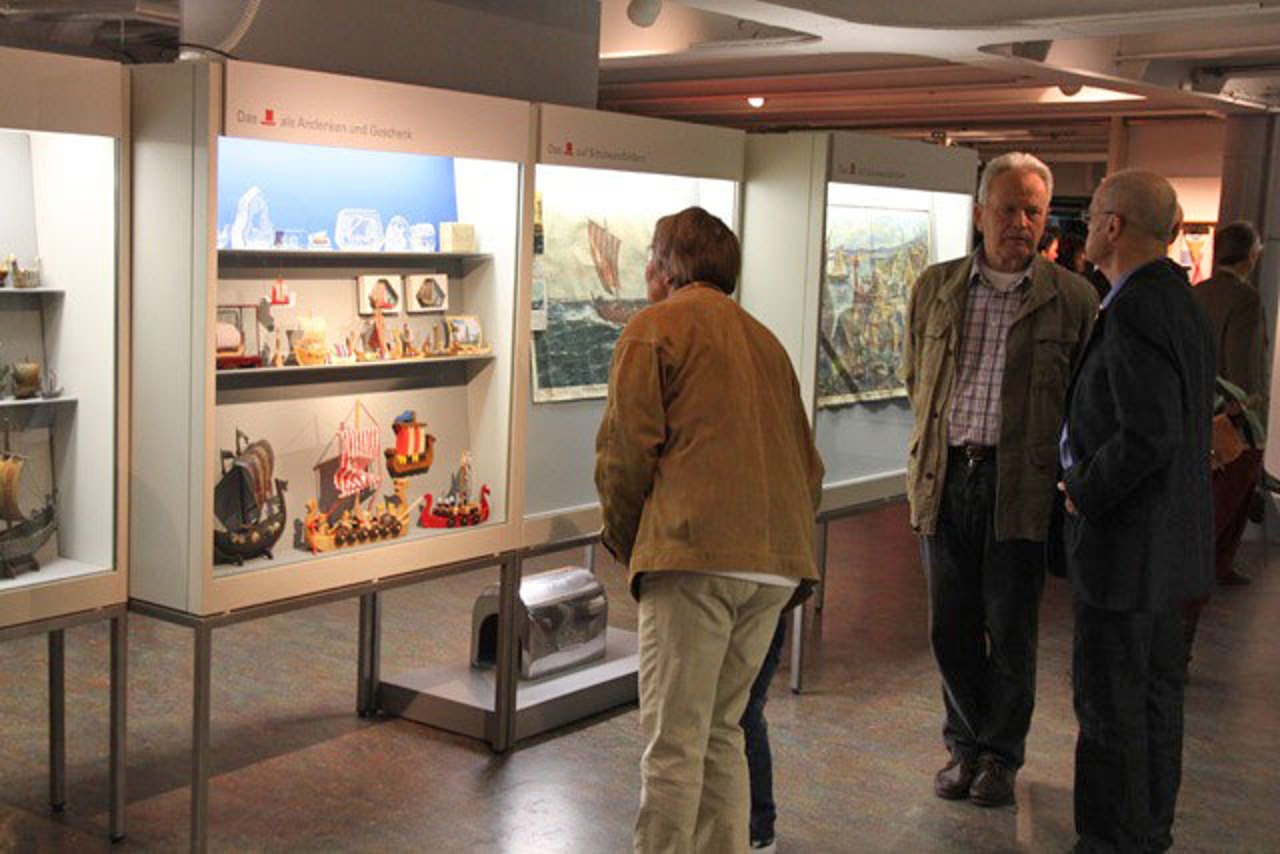 Sonderausstellung „Unsinkbar. Das Wikingerschiff in Werbung, Kunst und Alltag“