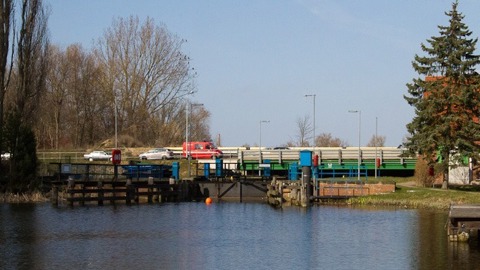 Schleusenbrücke am Mühlendamm