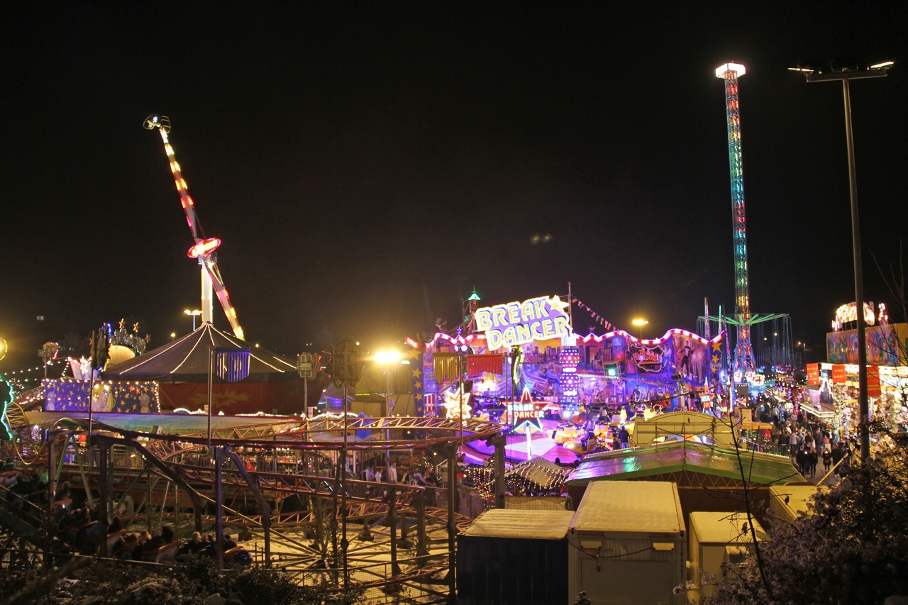 Fahrgeschäfte auf dem Rostocker Weihnachtsmarkt