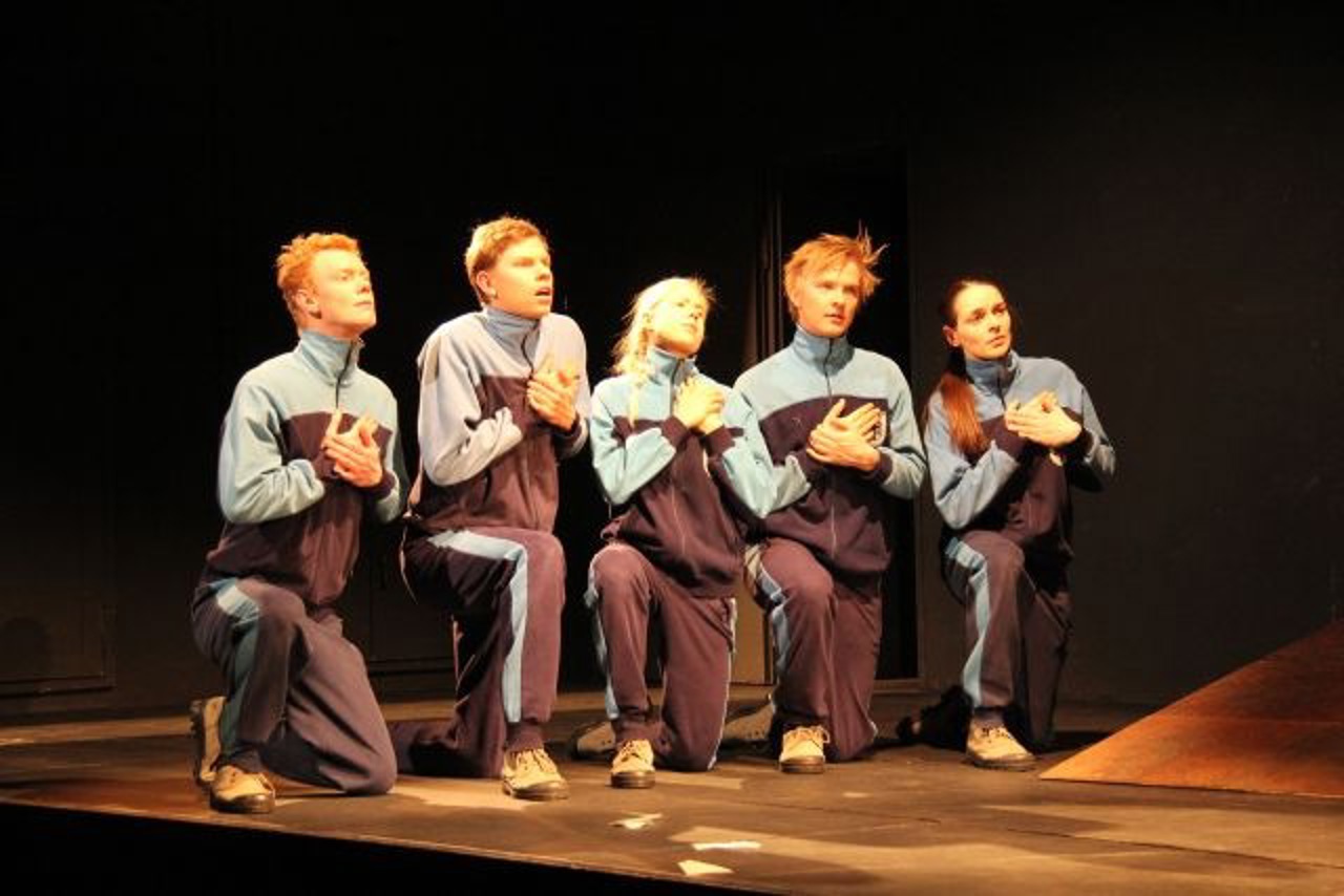 Andreas Schulz, Oscar Musinowski, Sandra Scherer, Torsten Flassig und Lisan Lantin als Franz in „Die Räuber“