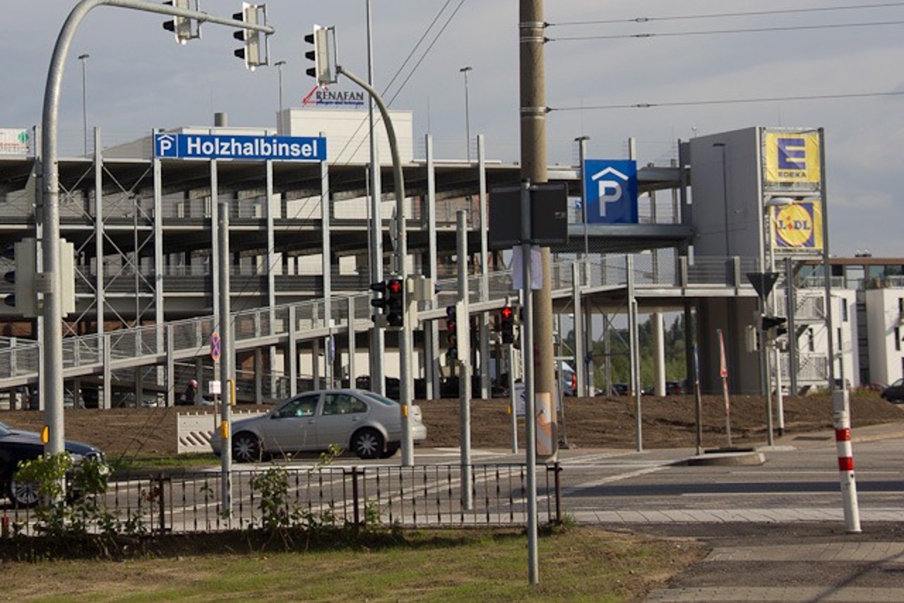 Optisch nicht sehr einladend: die Außenansicht des neuen Komplexes "Karavelle Quartier"