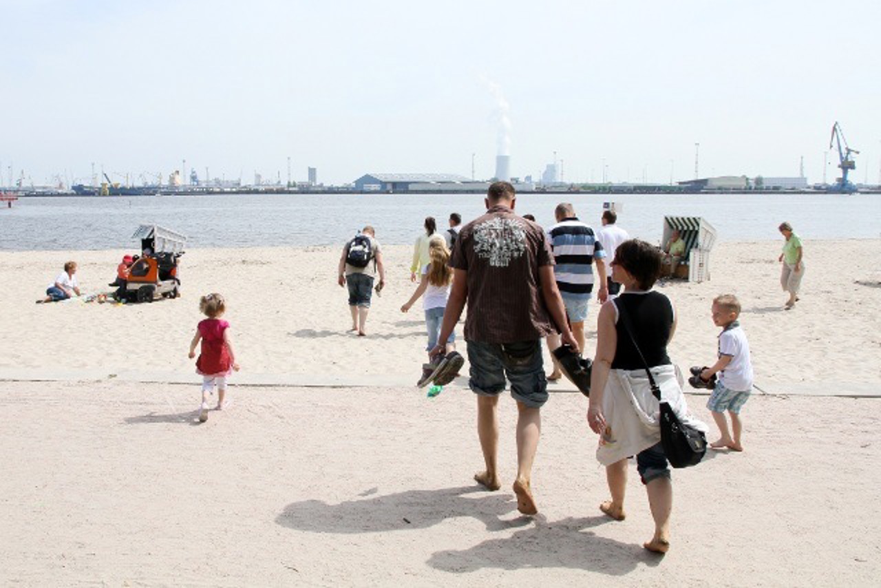 Auf zum Strand beim Barfußpfad