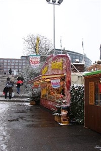 Spendenübergabe an der Treppe zur Fischerbastion in Rostock