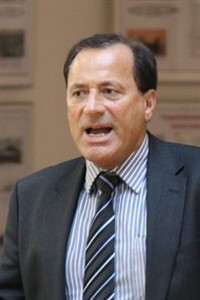 Jochen Pfeiffer Jochen Pfeiffer