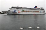 Grand Mistral mit Schwänen