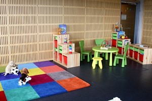 Kinder-Eltern-Zimmer an der Uni Rostock