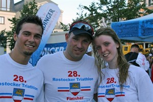 Team des Sportclubs Charlottenburg beim 28. Rostocker Triathlon