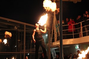 "The Fire Drake" eröffnet die Lange Nacht der Museen 2010 auf dem Traditionsschiff "The Fire Drake" eröffnet die Lange Nacht der Museen 2010 auf dem Traditionsschiff