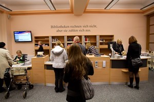 Neue Verbuchungstheke in der Stadtbibliothek Rostock