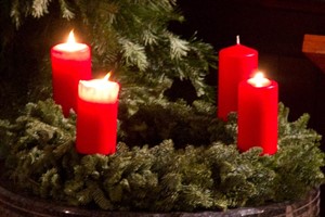 Adventskranz in der Heiligen-Geist-Kirche