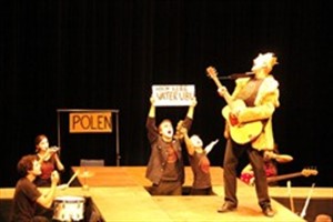 Axel Meier, Luis Sachse,Thomas Lettow, Anja Willutzki, Tino Kühn und Samira Hempel in "UBU ROI" bei HMT Interdisziplinär 2011