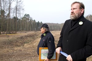 Falk Petersen und Udo Nagel auf dem Baufeld des Darwineums Falk Petersen und Udo Nagel auf dem Baufeld des Darwineums